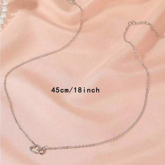 Elegant Double Silver Heart Necklace NWOT - Picture 2 of 2